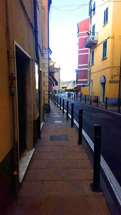 B&B Carmela San Terenzo Bagian luar foto